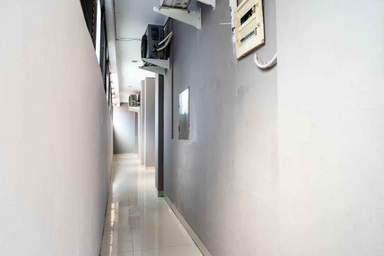 Reddoorz Plus @ Sawah Besar Jakarta Exterior photo